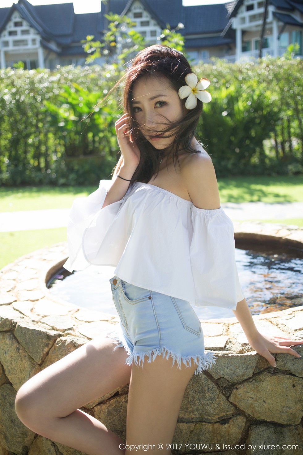 [YouMi尤蜜荟]Vol.027_嫩模Yumi-尤美私房内衣系列秀完美身材妩媚诱惑写真40P