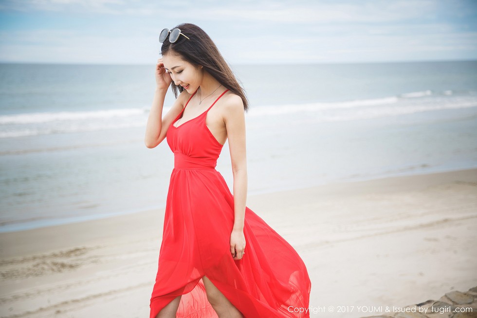[YouMi尤蜜荟]Vol.028_女神Yumi-尤美沙巴旅拍泳池边性感比基尼秀完美身材写真47P