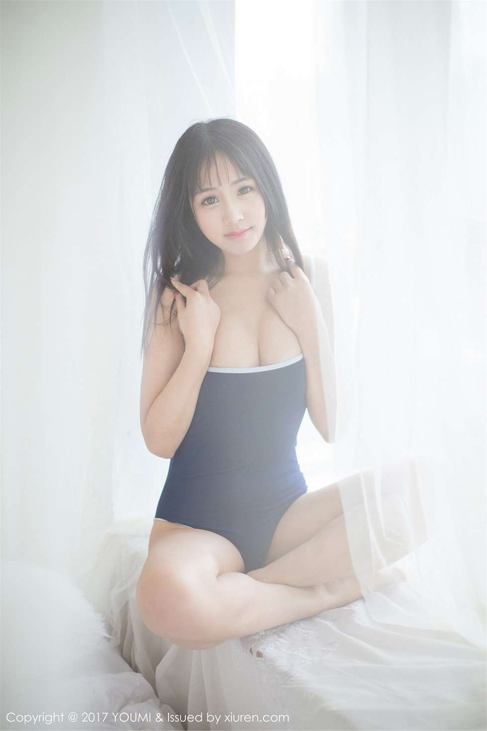 [YouMi尤蜜荟]Vol.038_巨乳嫩模思淇Sukiiii居家露背毛衣+死库水秀完美身材写真53P