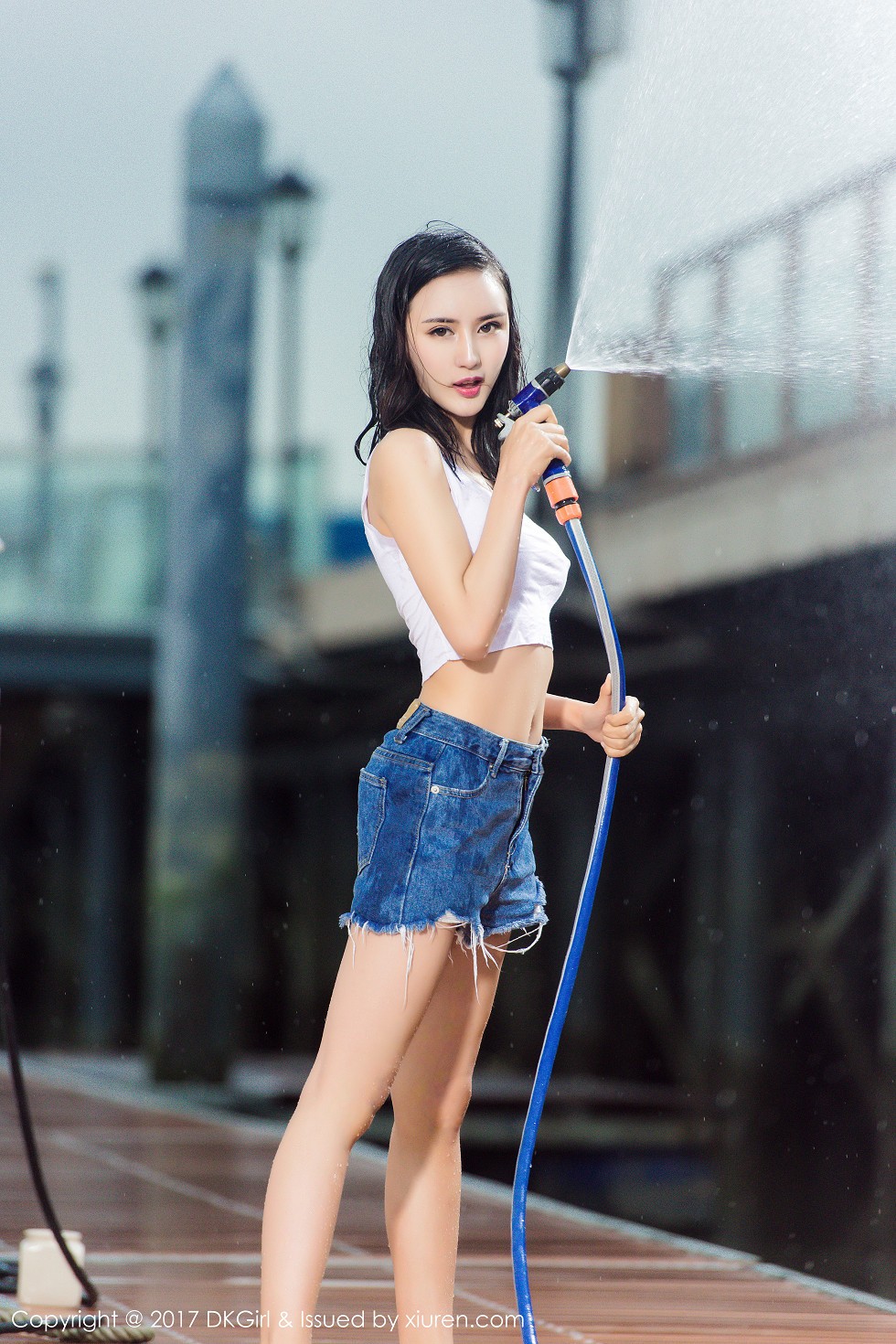 [DKGirl御女郎]Vol.026_嫩模梅哥白色连体比基尼泳池湿身秀傲人美乳诱惑写真58P