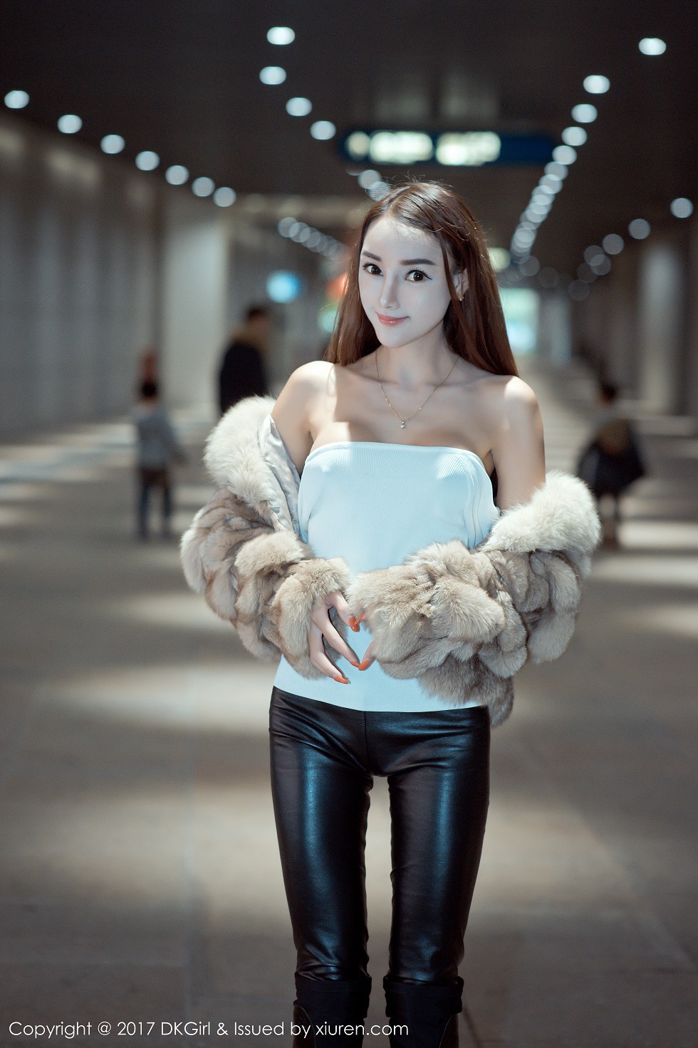 [DKGirl御女郎]Vol.030_嫩模婕西儿jessie羊城旅拍高挑身材性感内衣秀豪乳写真54P