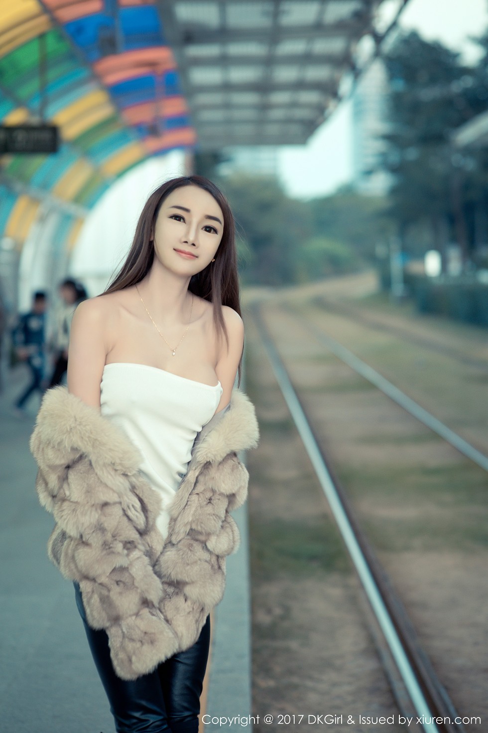 [DKGirl御女郎]Vol.030_嫩模婕西儿jessie羊城旅拍高挑身材性感内衣秀豪乳写真54P