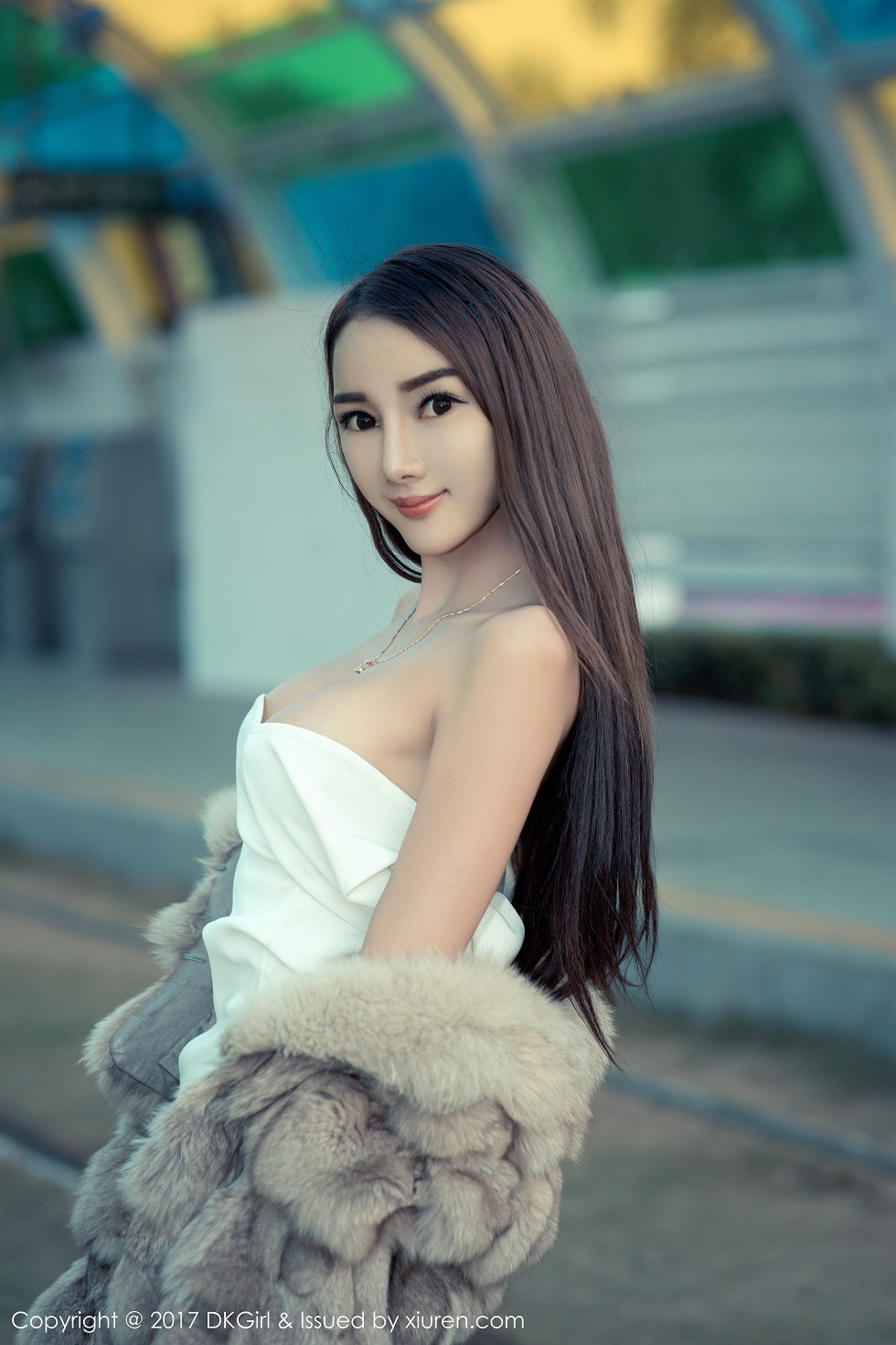 [DKGirl御女郎]Vol.030_嫩模婕西儿jessie羊城旅拍高挑身材性感内衣秀豪乳写真54P