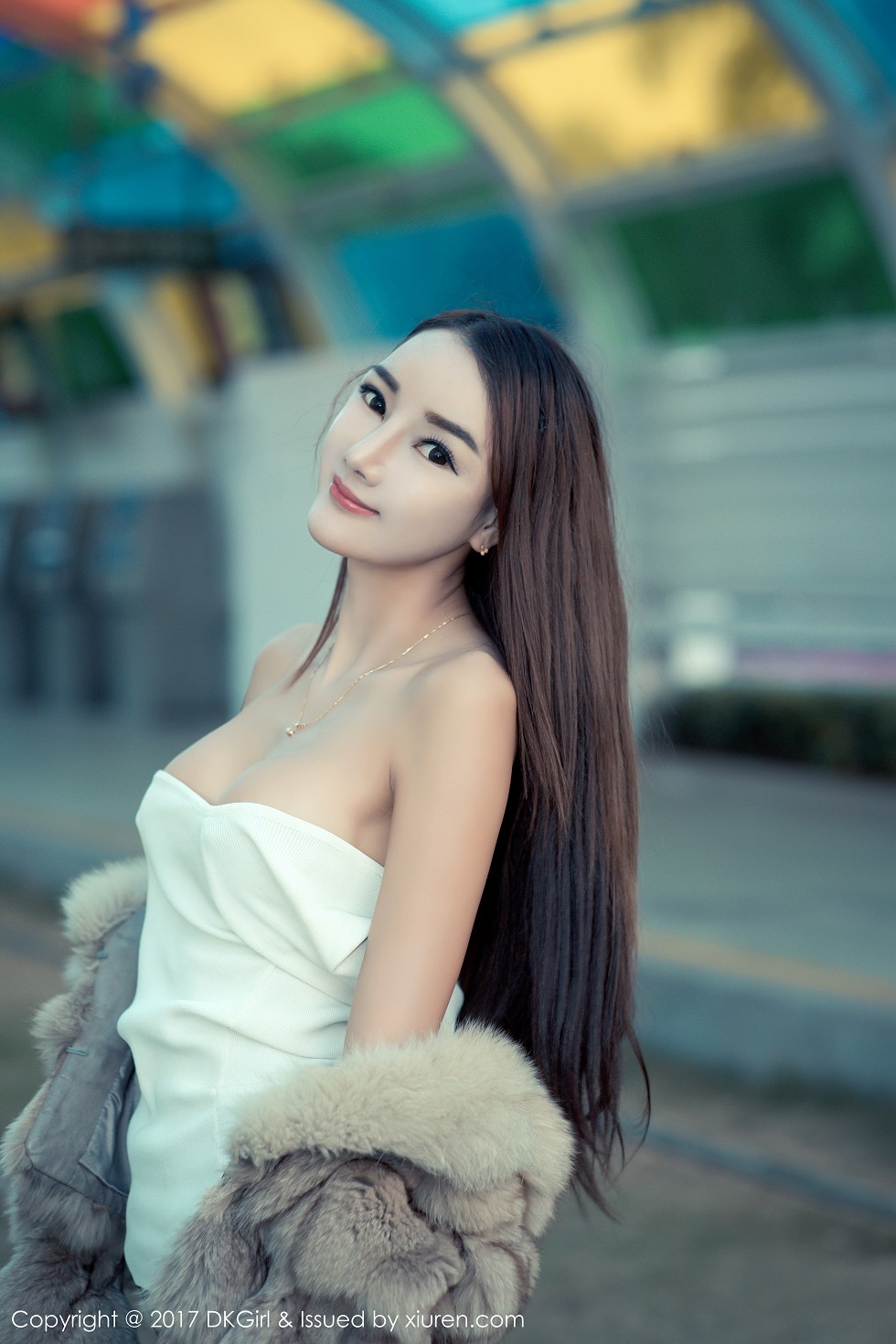 [DKGirl御女郎]Vol.030_嫩模婕西儿jessie羊城旅拍高挑身材性感内衣秀豪乳写真54P