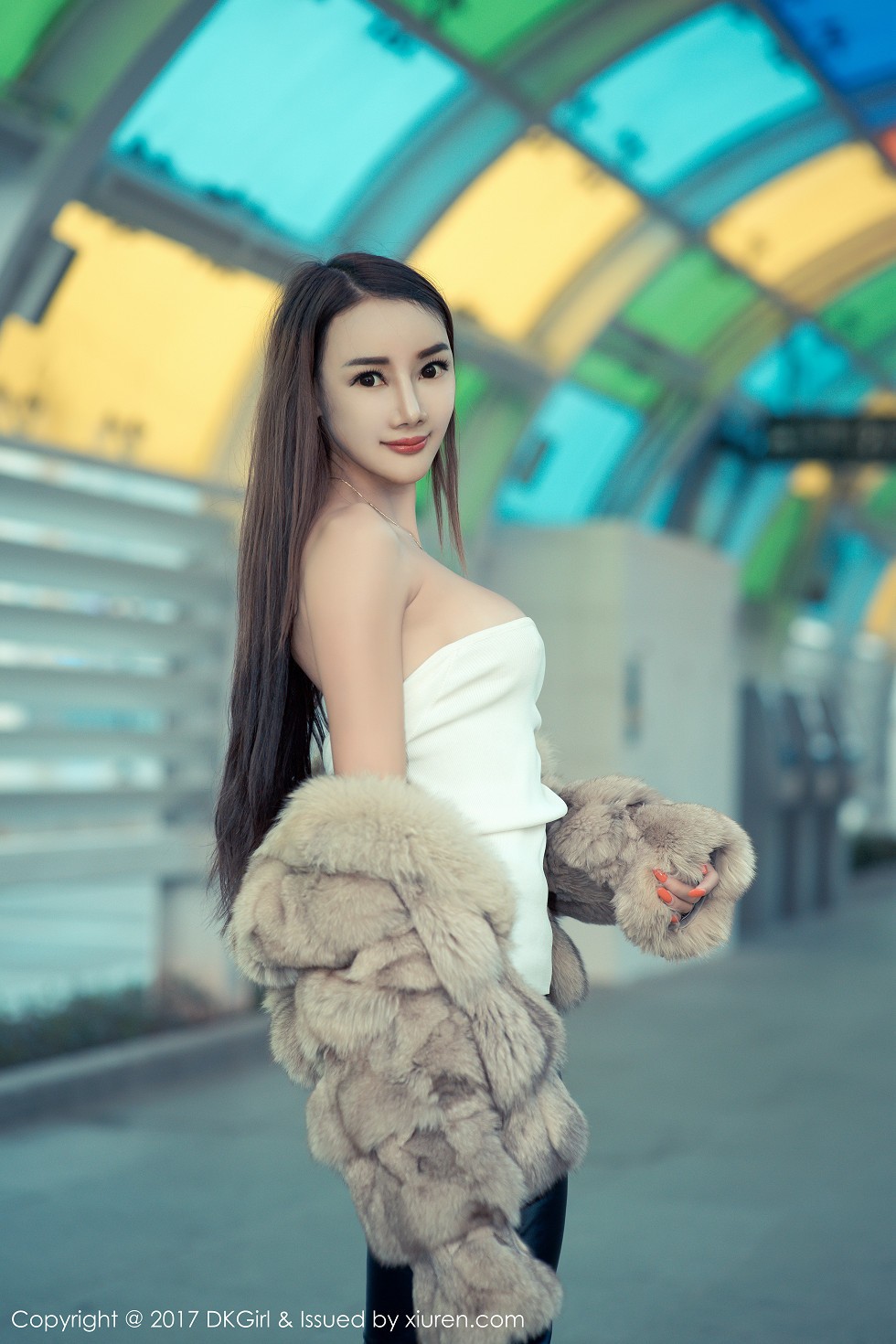 [DKGirl御女郎]Vol.030_嫩模婕西儿jessie羊城旅拍高挑身材性感内衣秀豪乳写真54P