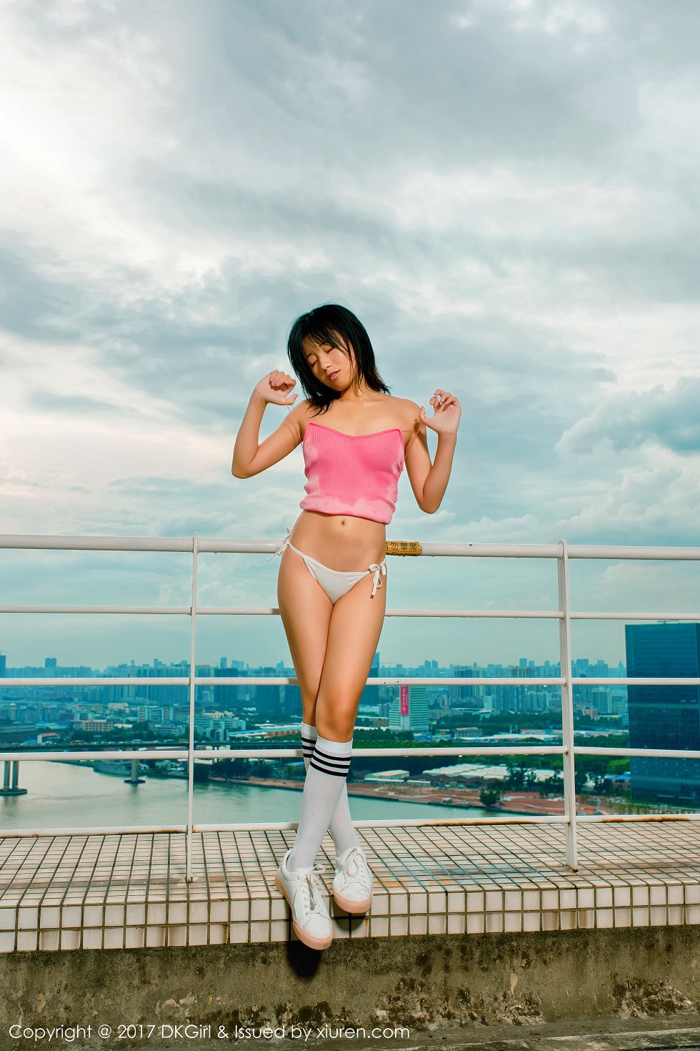 [DKGirl御女郎]Vol.033_嫩模仓井优香运动特辑撩衣双手挡乳全裸秀美背诱惑写真54P