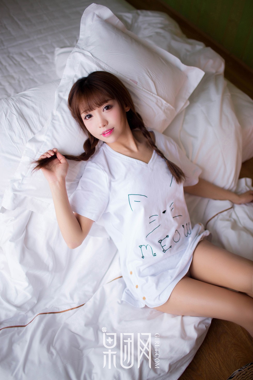 [GIRLT果团网]NO.021_嫩模水花花不是水哗哗居家私房性感内衣系列裸色内裤诱惑写真31P