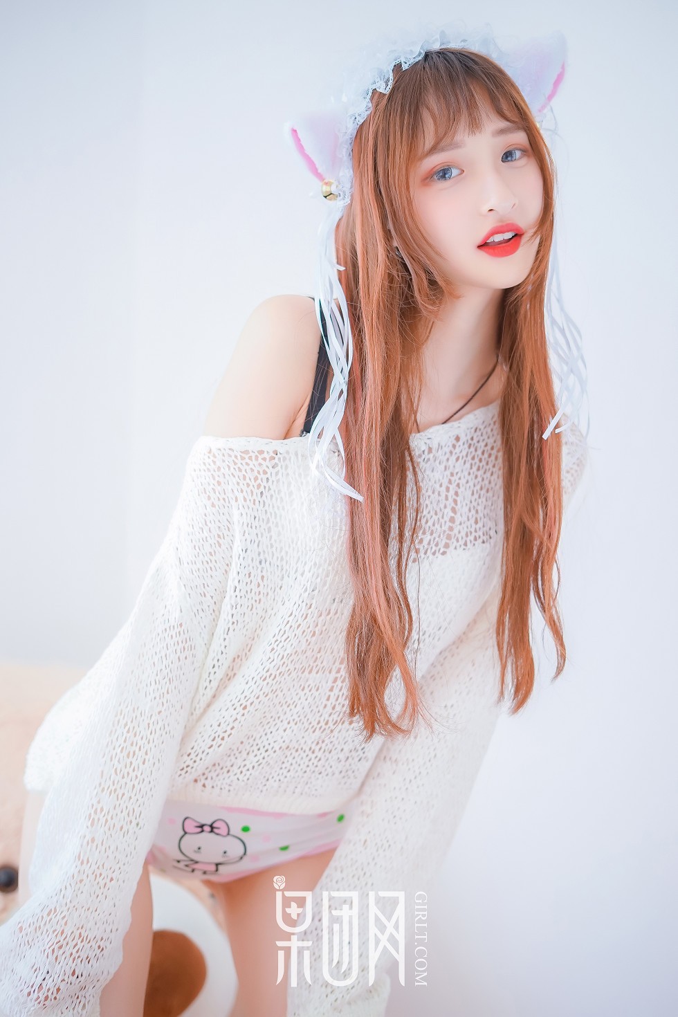 [GIRLT果团网]NO.022_嫩模little贝殼超萌兔女郎蕾丝内衣+卡通内裤完美诱惑写真44P