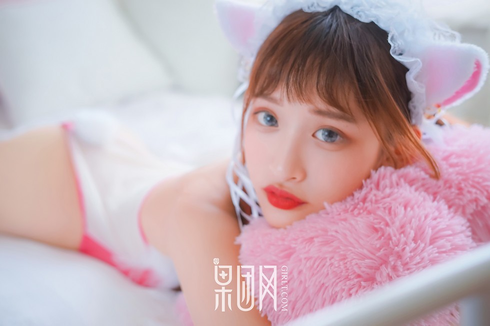 [GIRLT果团网]NO.022_嫩模little贝殼超萌兔女郎蕾丝内衣+卡通内裤完美诱惑写真44P