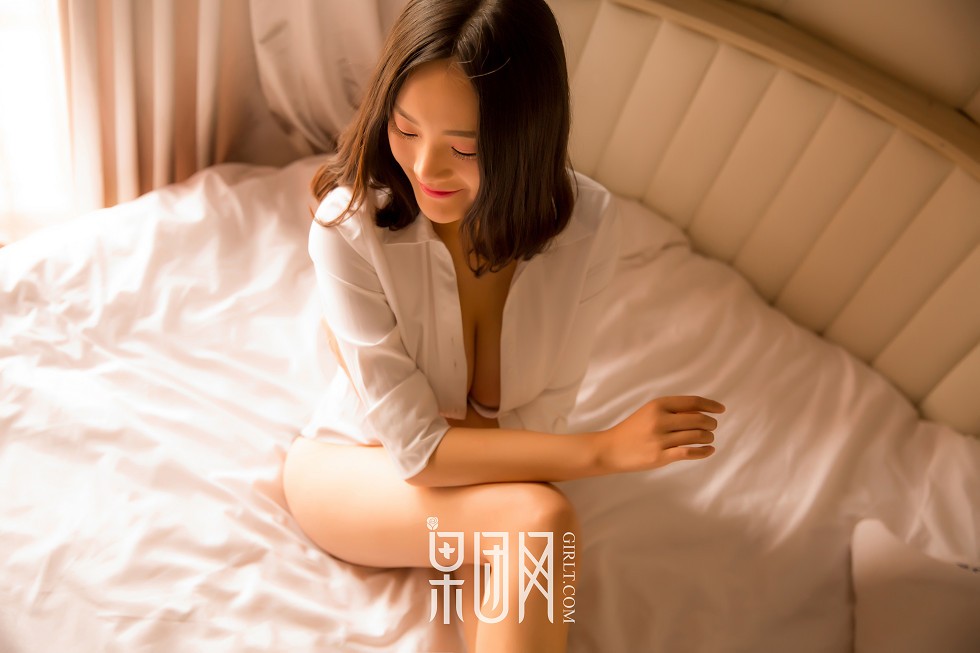 [GIRLT果团网]NO.024_嫩模皮蛋儿露背毛衣侧露豪乳+大尺度私房全裸诱惑写真68P