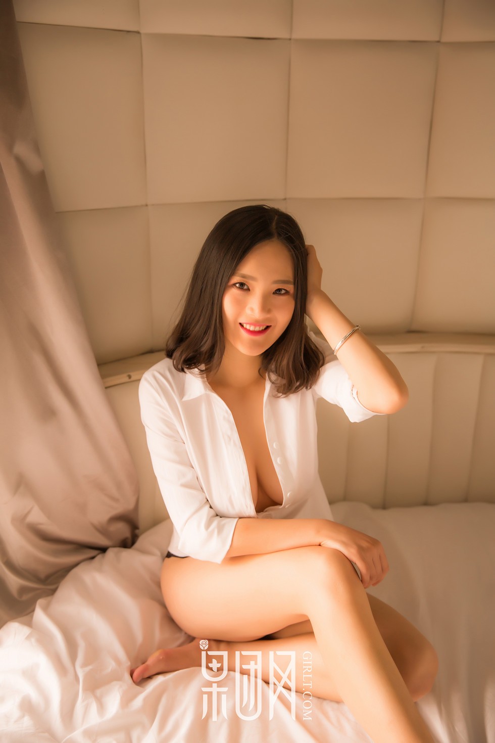 [GIRLT果团网]NO.024_嫩模皮蛋儿露背毛衣侧露豪乳+大尺度私房全裸诱惑写真68P