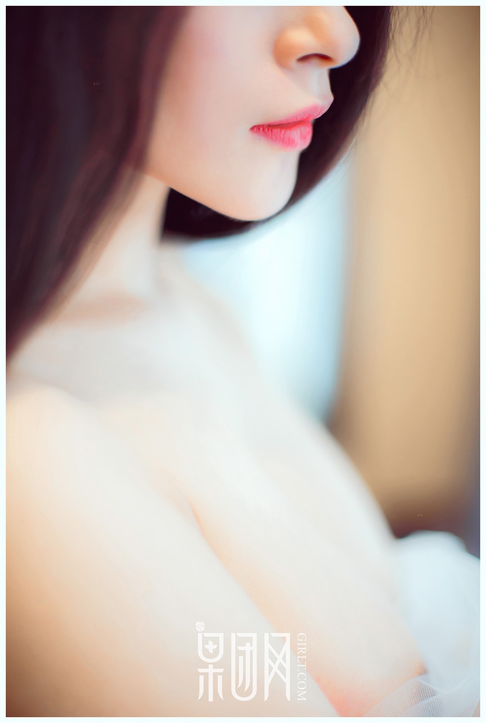 [GIRLT果团网]TG001_全裸清纯尤物居家床上秀34D豪乳酥胸蜜桃翘臀撩人诱惑写真41P