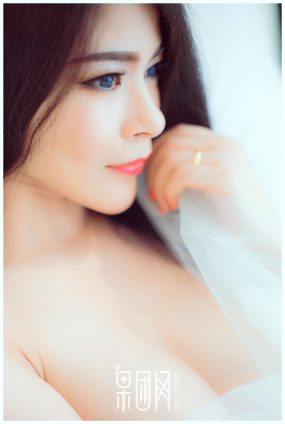 [GIRLT果团网]TG001_全裸清纯尤物居家床上秀34D豪乳酥胸蜜桃翘臀撩人诱惑写真41P