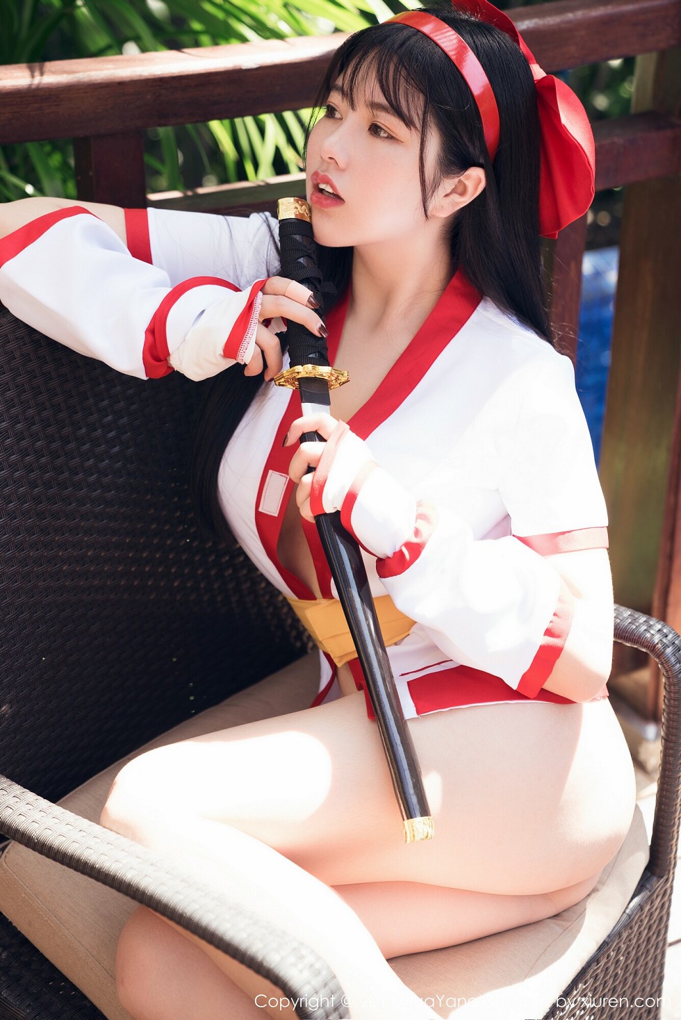 [HuaYang花漾]Vol.018_女神娜露Selena三亚旅拍荣耀玩家最强福利泳池全裸诱惑写真40P