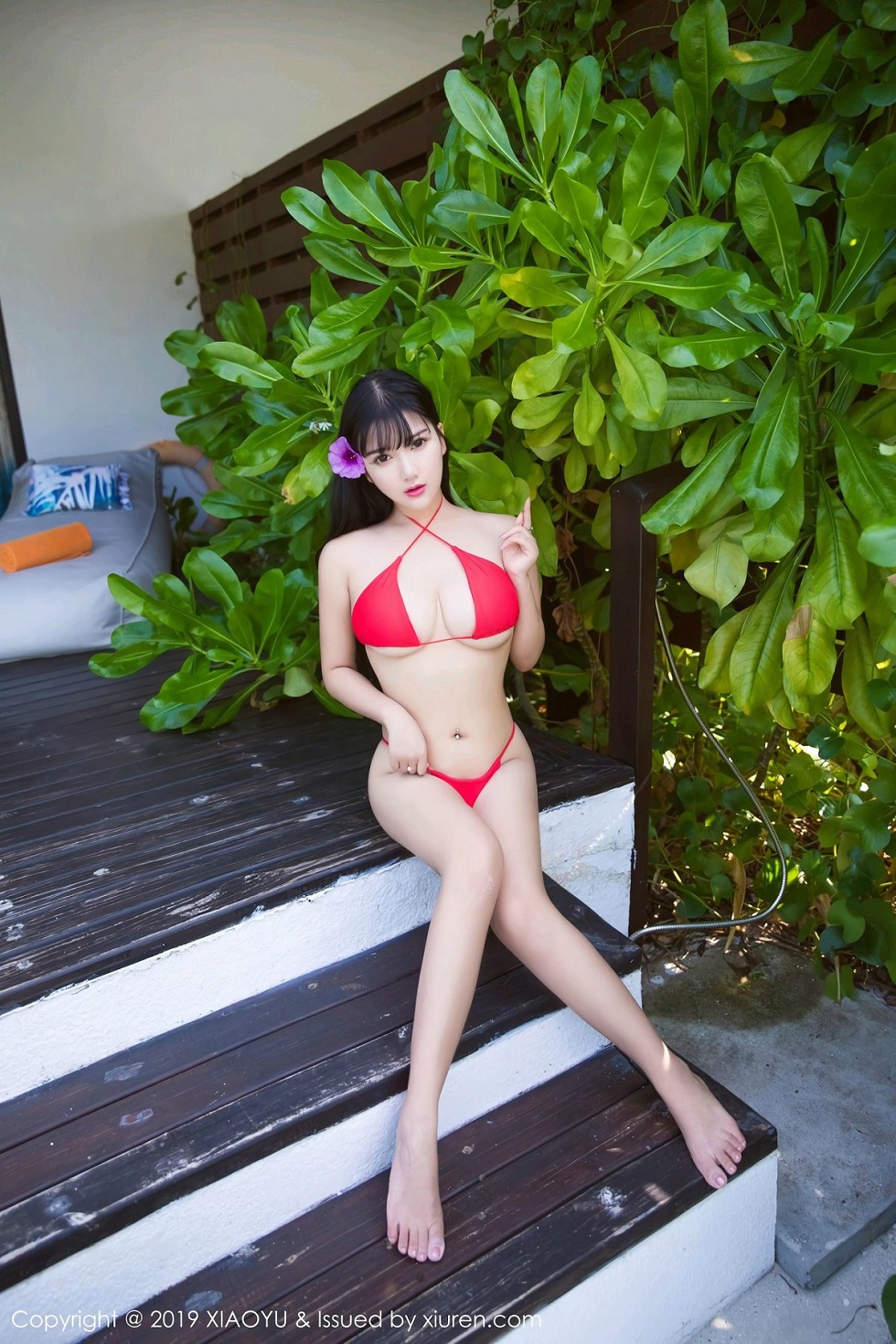 [XiaoYu画语界]Vol.029_嫩模小尤奈马尔代夫旅拍泳池里红色比基尼秀豪乳诱惑写真52P