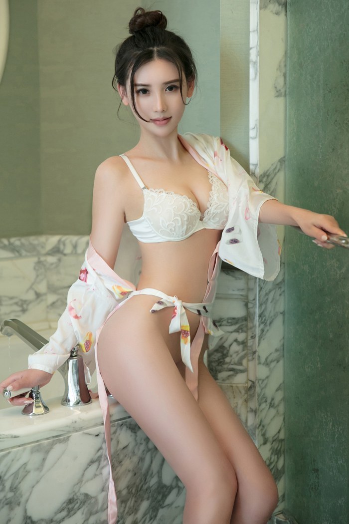 纯美少妇韩雨嘉肤白貌美动人心魂(图22)