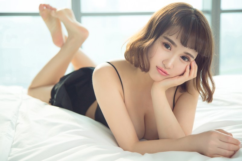 童颜巨乳李焱魔鬼身材让人流鼻血(图10)