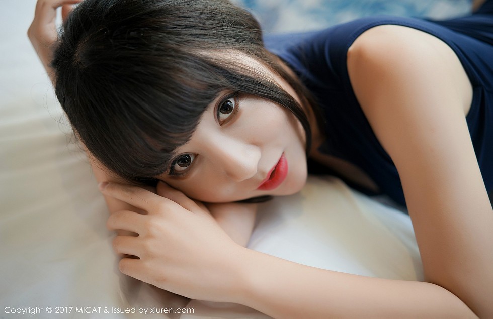 [MICAT猫萌榜]VOL.027_嫩模夏笑笑Summer粉色高叉连体内衣秀完美身材性感写真47P
