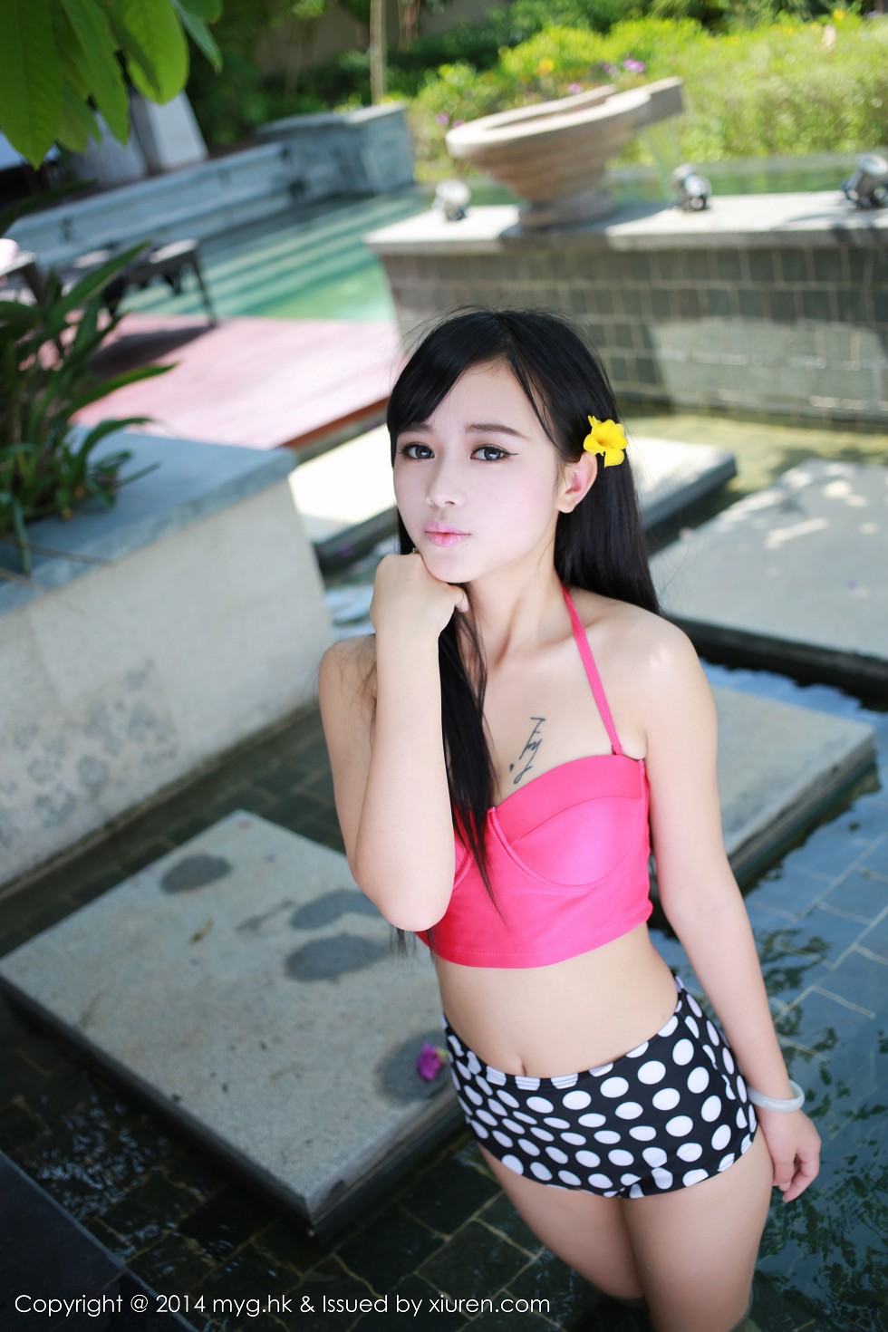[MyGirl美媛馆]Vol.012_嫩模女神toro羽住三亚旅拍豪乳翘臀性感内衣系列125P