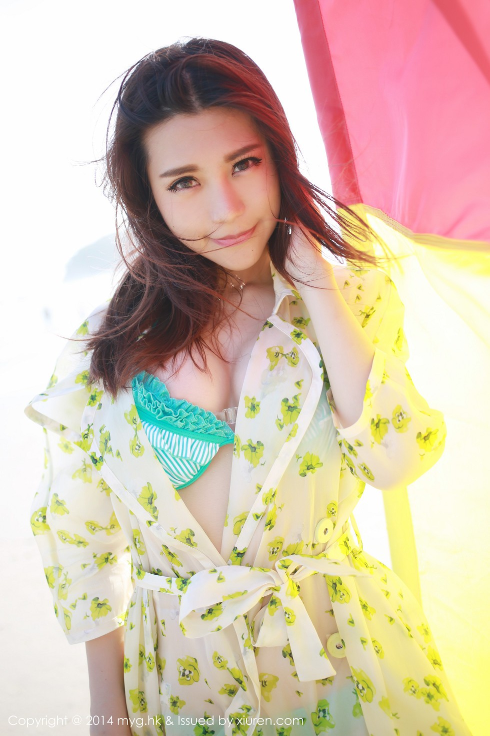 [MyGirl美媛馆]Vol.014_嫩模绮里嘉ula泳池边性感比基尼秀豪乳翘臀写真119P