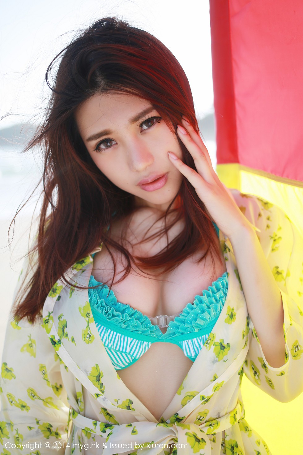[MyGirl美媛馆]Vol.014_嫩模绮里嘉ula泳池边性感比基尼秀豪乳翘臀写真119P