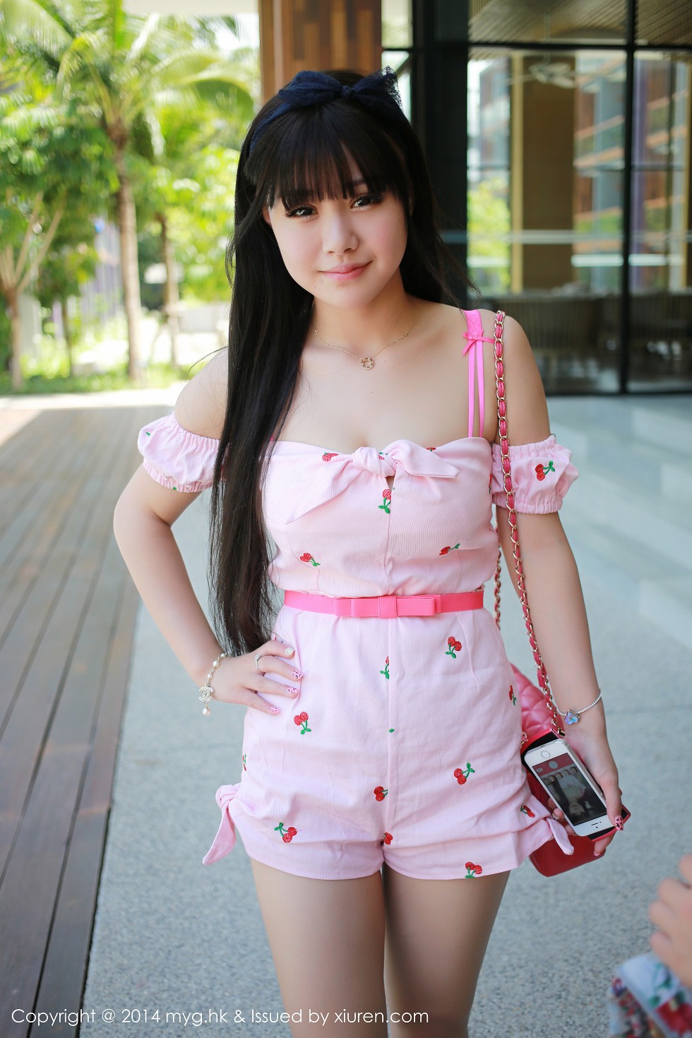[MyGirl美媛馆]Vol.016_嫩模Barbie可儿海边清凉花色比基尼爆乳诱惑写真110P