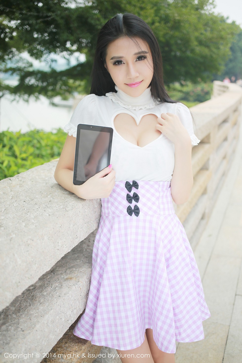 [MyGirl美媛馆]Vol.018_嫩模于大小姐AYU白色丝袜性感美臀傲人上围性感写真58P
