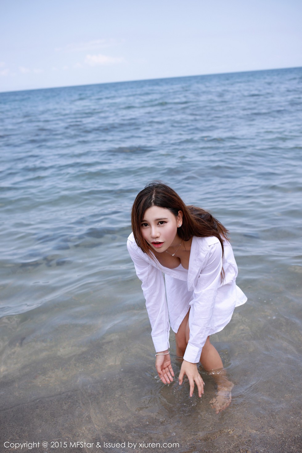 [MFStar模范学院]Vol.026_嫩模Milk楚楚龙目岛旅拍花式比基尼半露美乳诱惑50P