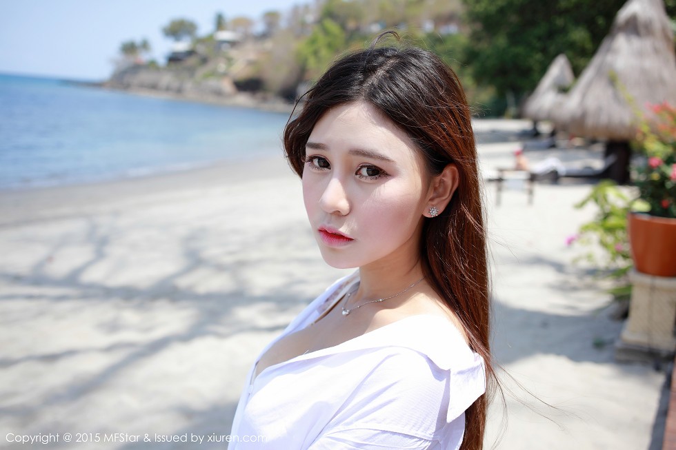 [MFStar模范学院]Vol.026_嫩模Milk楚楚龙目岛旅拍花式比基尼半露美乳诱惑50P