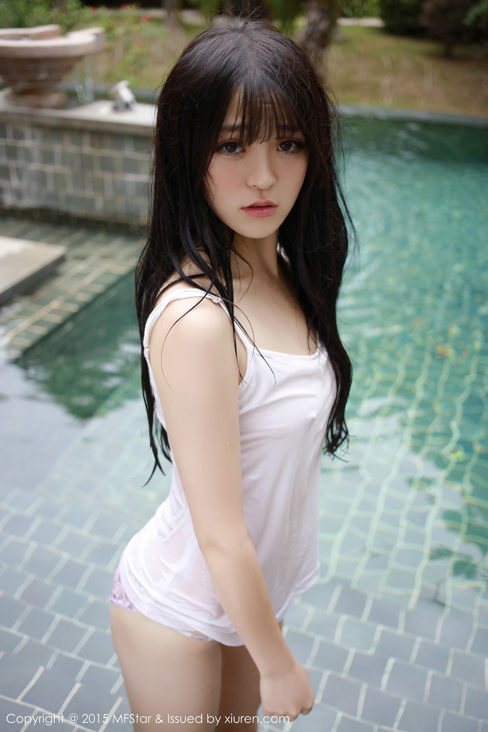[MFStar模范学院]Vol.029_嫩模伊小七MoMo白嫩肌肤诱人酮体大胆诱惑写真51P