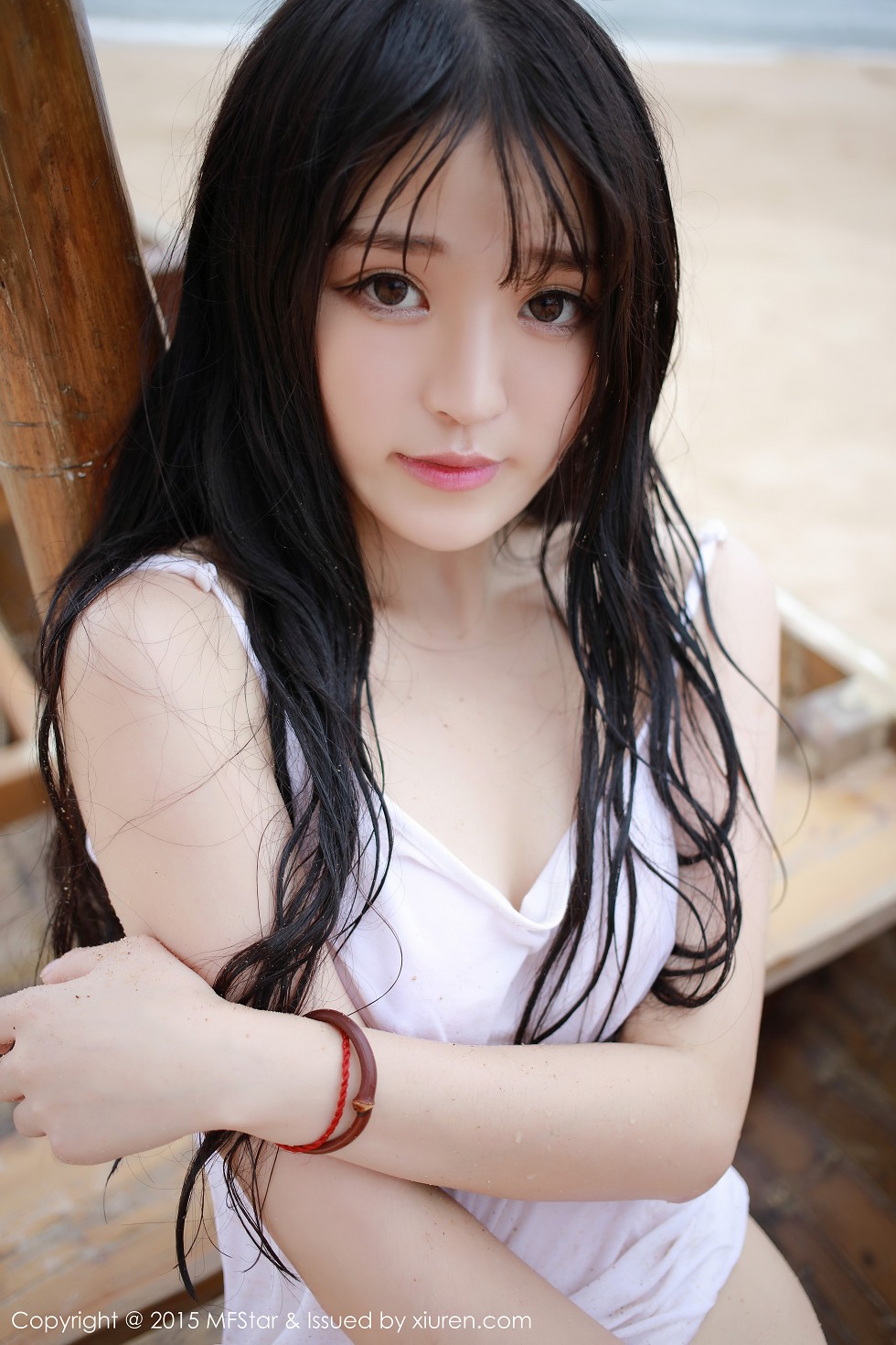 [MFStar模范学院]Vol.029_嫩模伊小七MoMo白嫩肌肤诱人酮体大胆诱惑写真51P