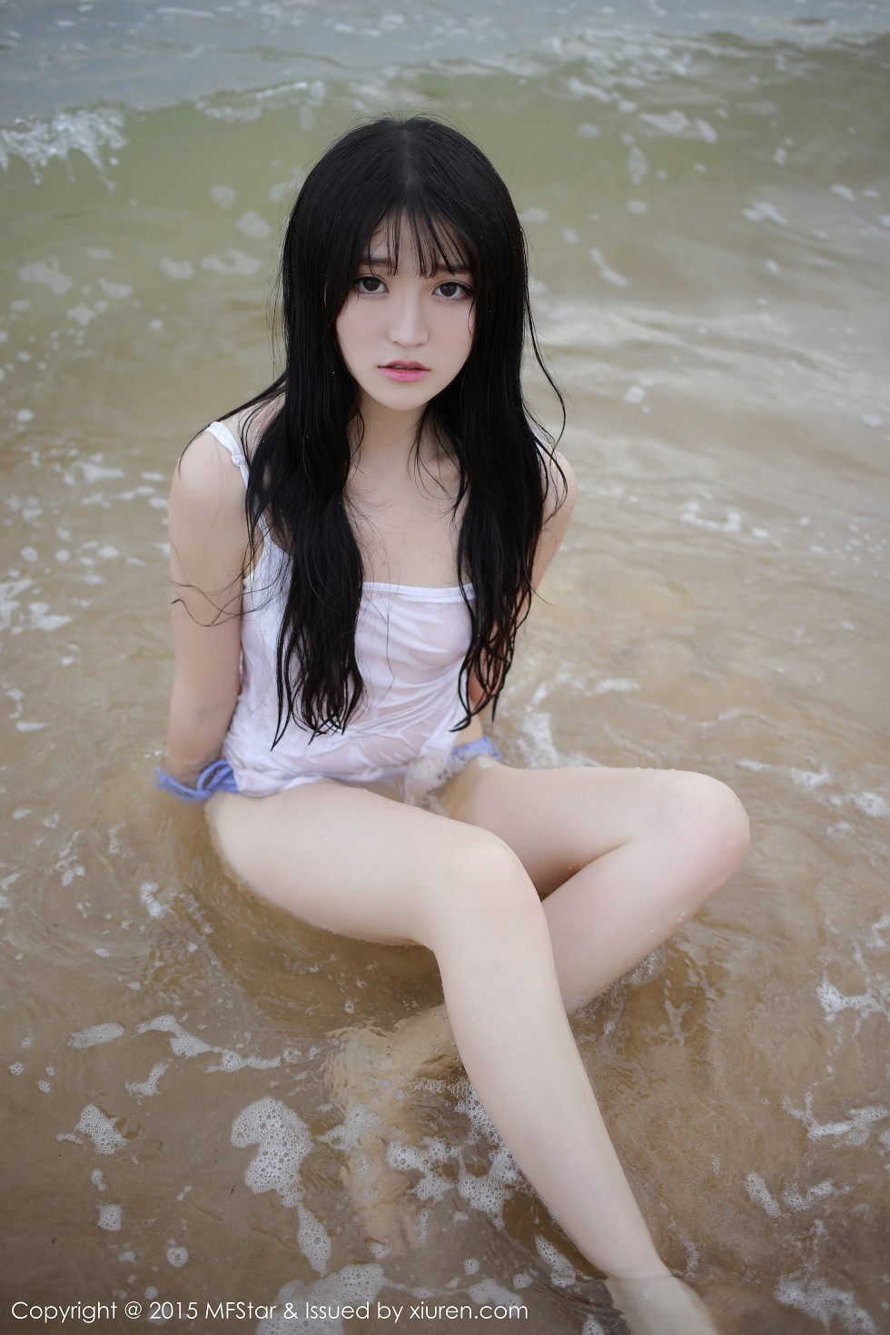 [MFStar模范学院]Vol.029_嫩模伊小七MoMo白嫩肌肤诱人酮体大胆诱惑写真51P