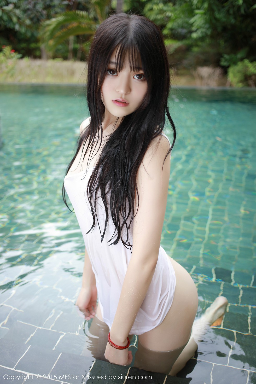 [MFStar模范学院]Vol.029_嫩模伊小七MoMo白嫩肌肤诱人酮体大胆诱惑写真51P