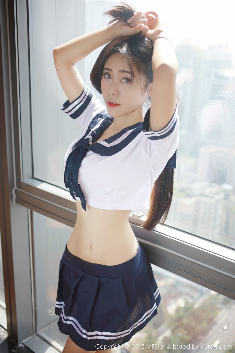 [MFStar模范学院]Vol.032_嫩模兜豆靓Youlina半脱学生制服诱惑美臀写真42P