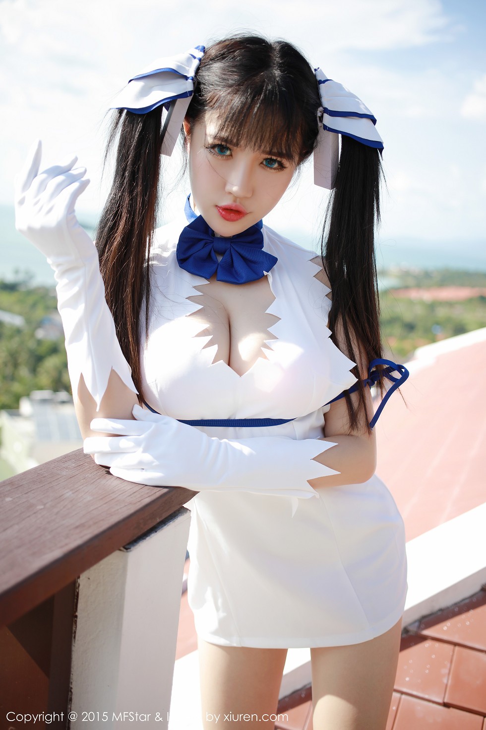 [MFStar模范学院]Vol.036_萌妹徐cake白色开档短裙迷人豪乳性感翘臀写真50P