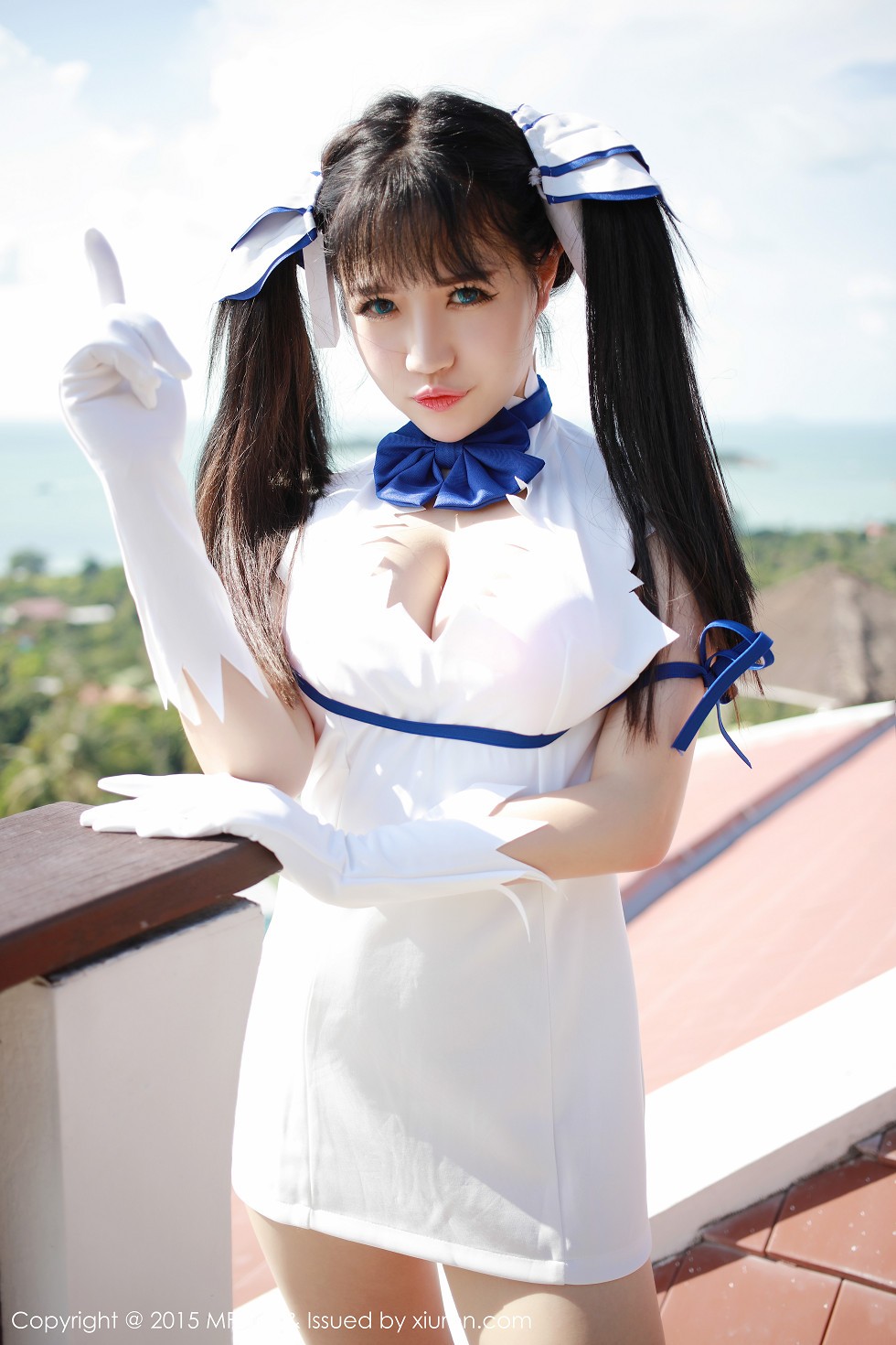 [MFStar模范学院]Vol.036_萌妹徐cake白色开档短裙迷人豪乳性感翘臀写真50P