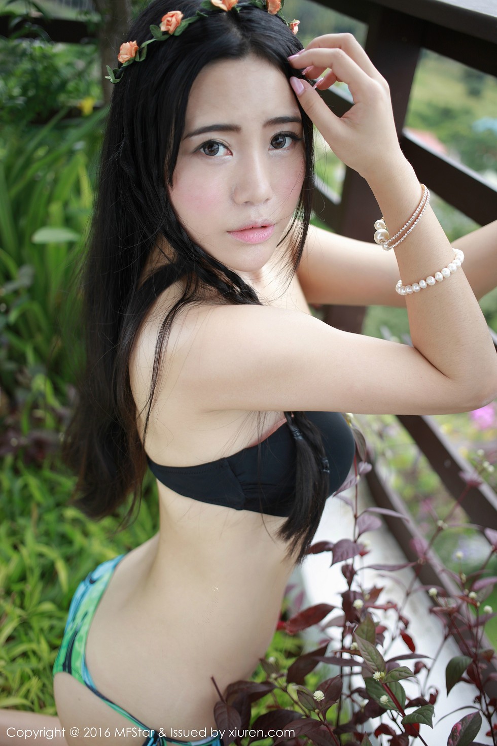 [MFStar模范学院]Vol.042_嫩模兜豆靓Youlina苏梅岛旅拍黑色比基尼美乳诱惑50P