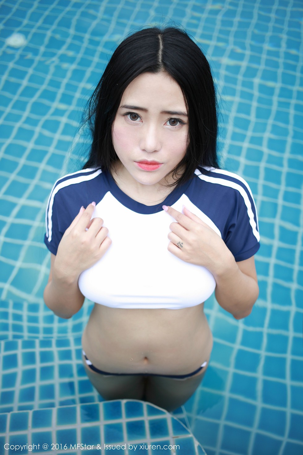[MFStar模范学院]Vol.042_嫩模兜豆靓Youlina苏梅岛旅拍黑色比基尼美乳诱惑50P