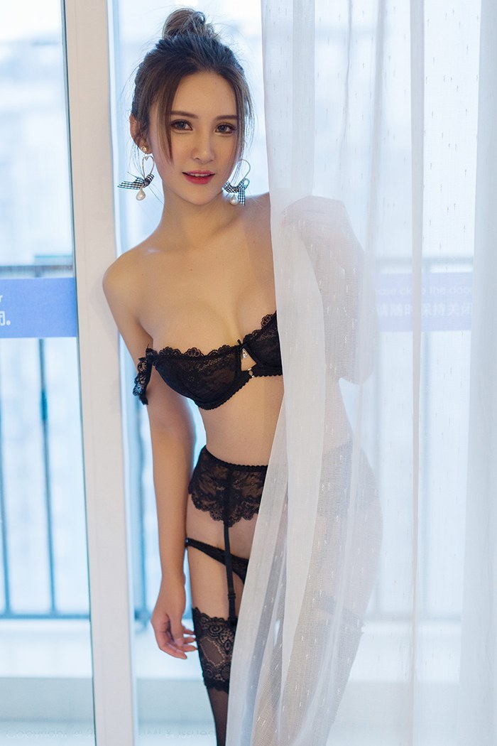 性感美少妇尹菲前凸后翘诱惑吸睛(图7)