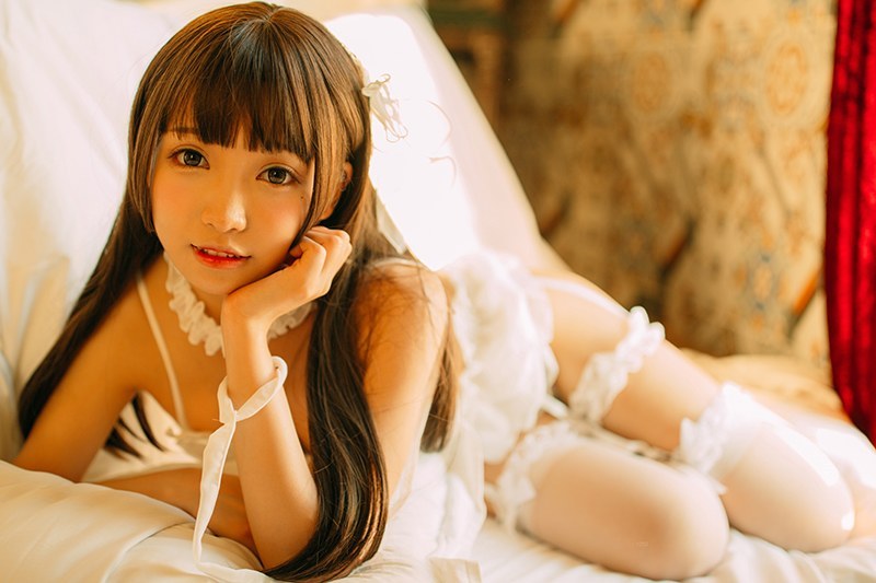 巨乳萝莉演绎白丝女仆等你来调教(图45)