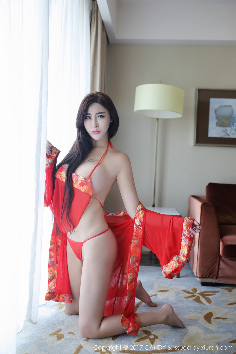 [Candy糖果画报]Vol.006_魅惑女神FoxYini孟狐狸私房情趣内衣半露豪乳诱惑写真53P