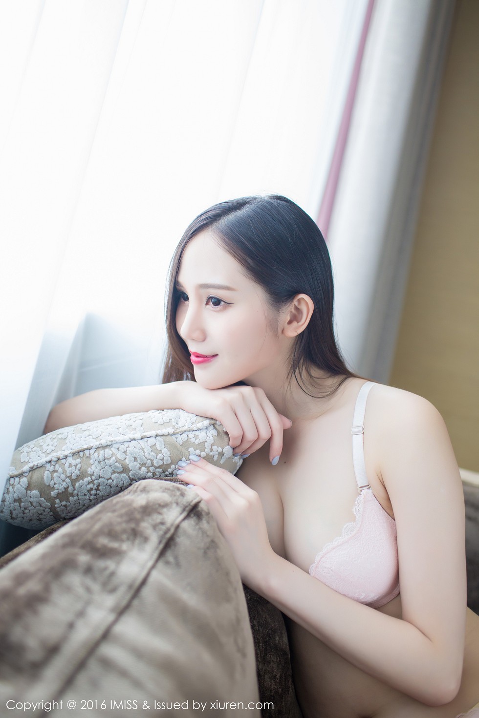 [IMISS爱蜜社]Vol.124_气质女神SISY思粉色性感内衣秀完美身材性感迷人写真52P