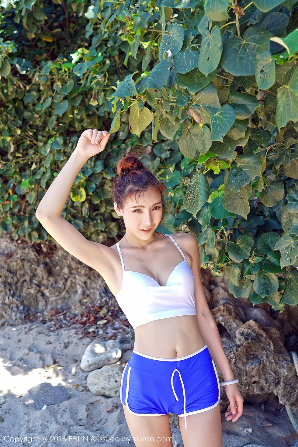 [FeiLin嗲囡囡]VOL.044_嫩模Hana妹海边沙滩性感比基尼秀完美身材写真49P