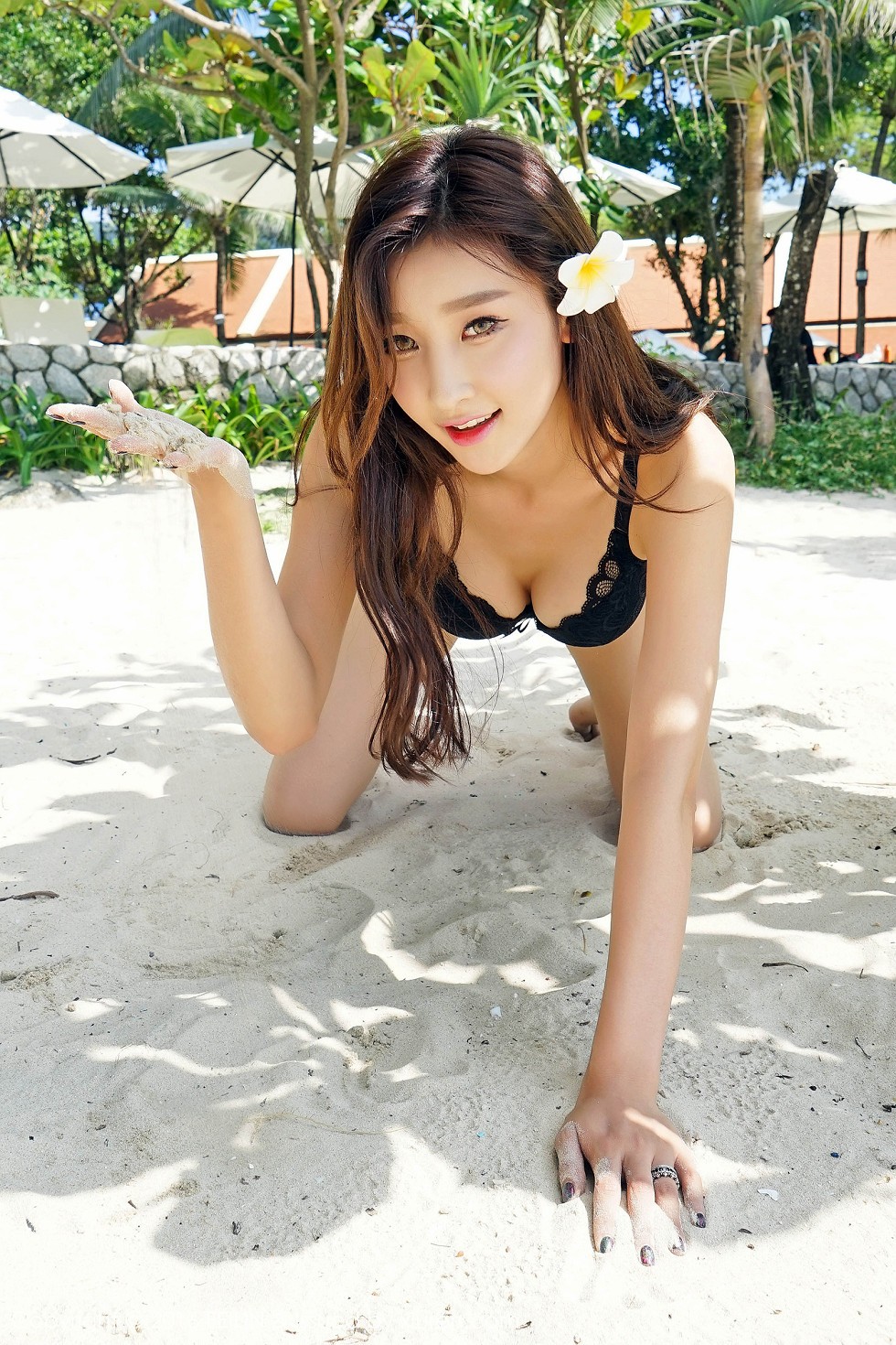 [FeiLin嗲囡囡]VOL.049_嫩模李筱乔jo半撩内衣秀豪乳完美身材性感迷人写真54P
