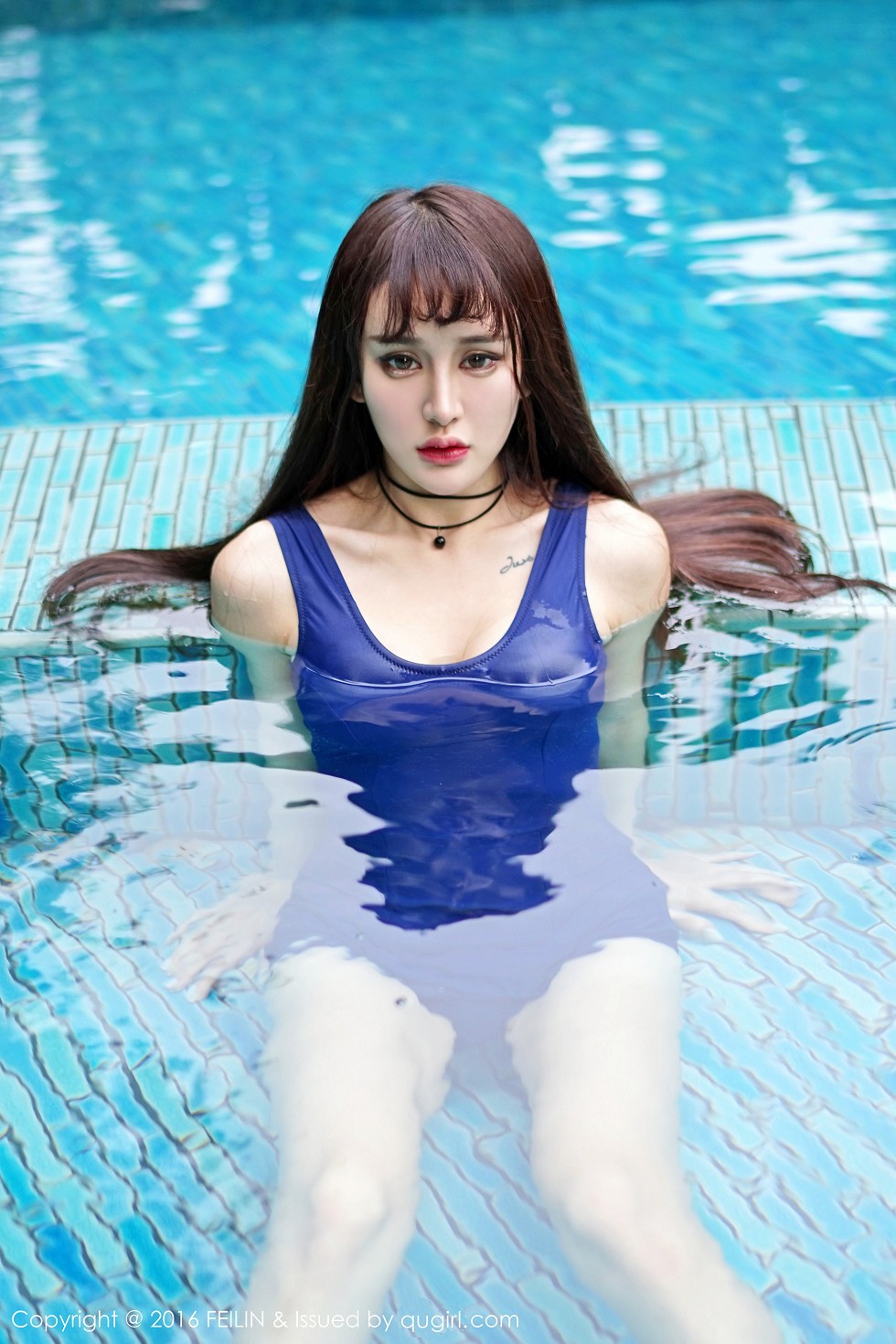 [FeiLin嗲囡囡]VOL.050_嫩模Cheryl青树室外泳池性感比基尼系列写真46P