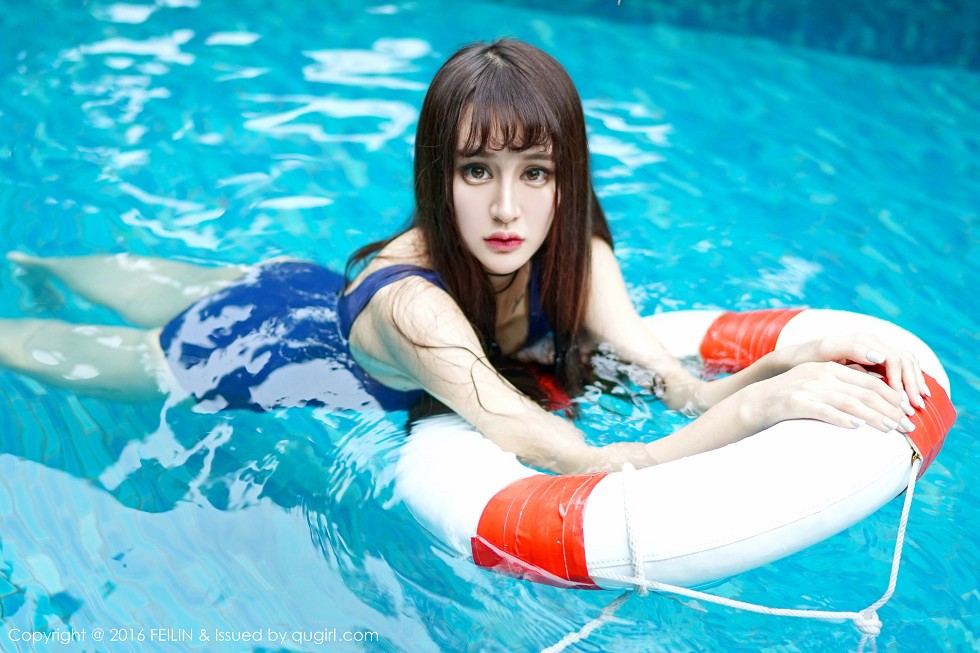 [FeiLin嗲囡囡]VOL.050_嫩模Cheryl青树室外泳池性感比基尼系列写真46P