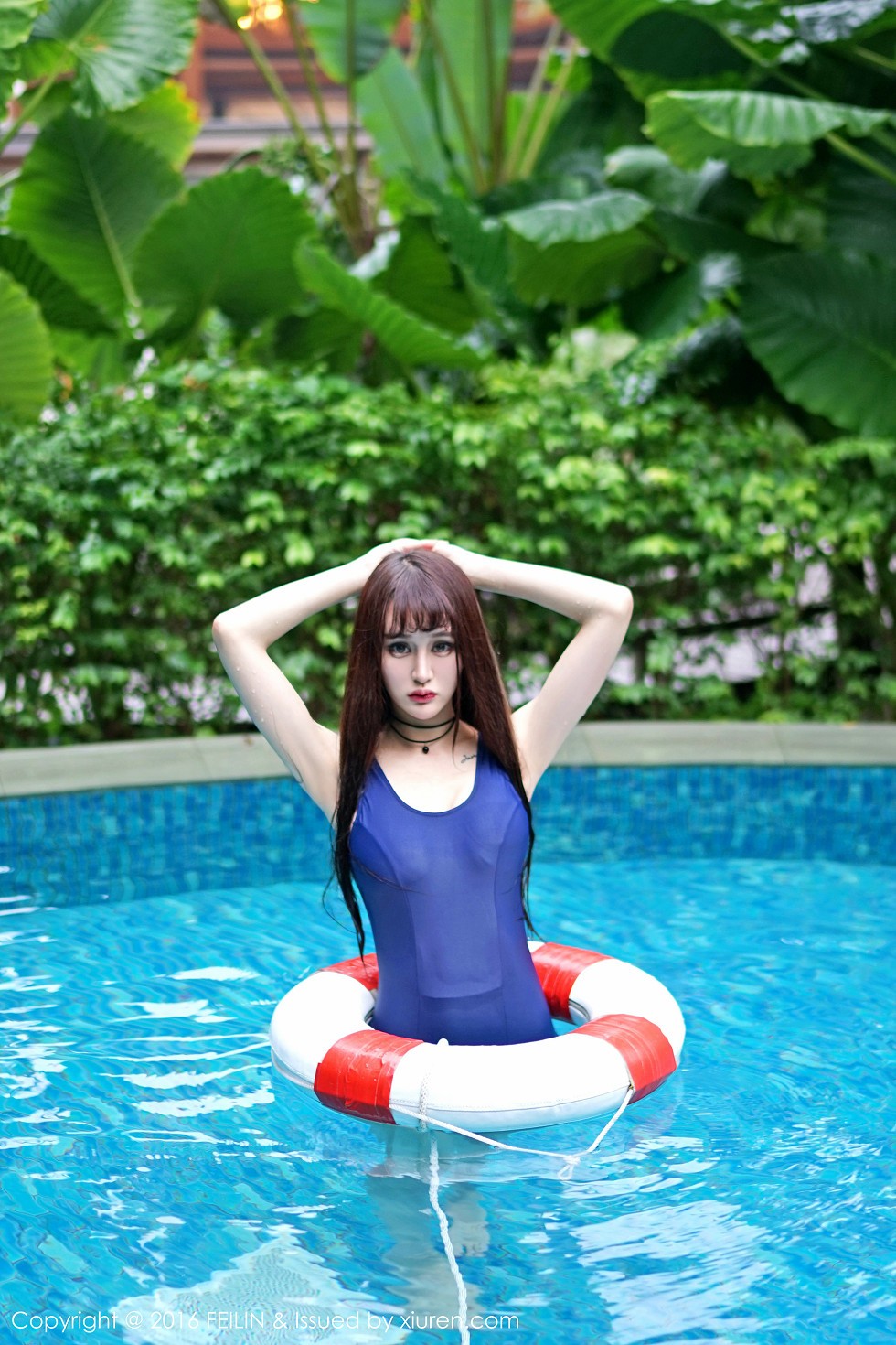 [FeiLin嗲囡囡]VOL.050_嫩模Cheryl青树室外泳池性感比基尼系列写真46P