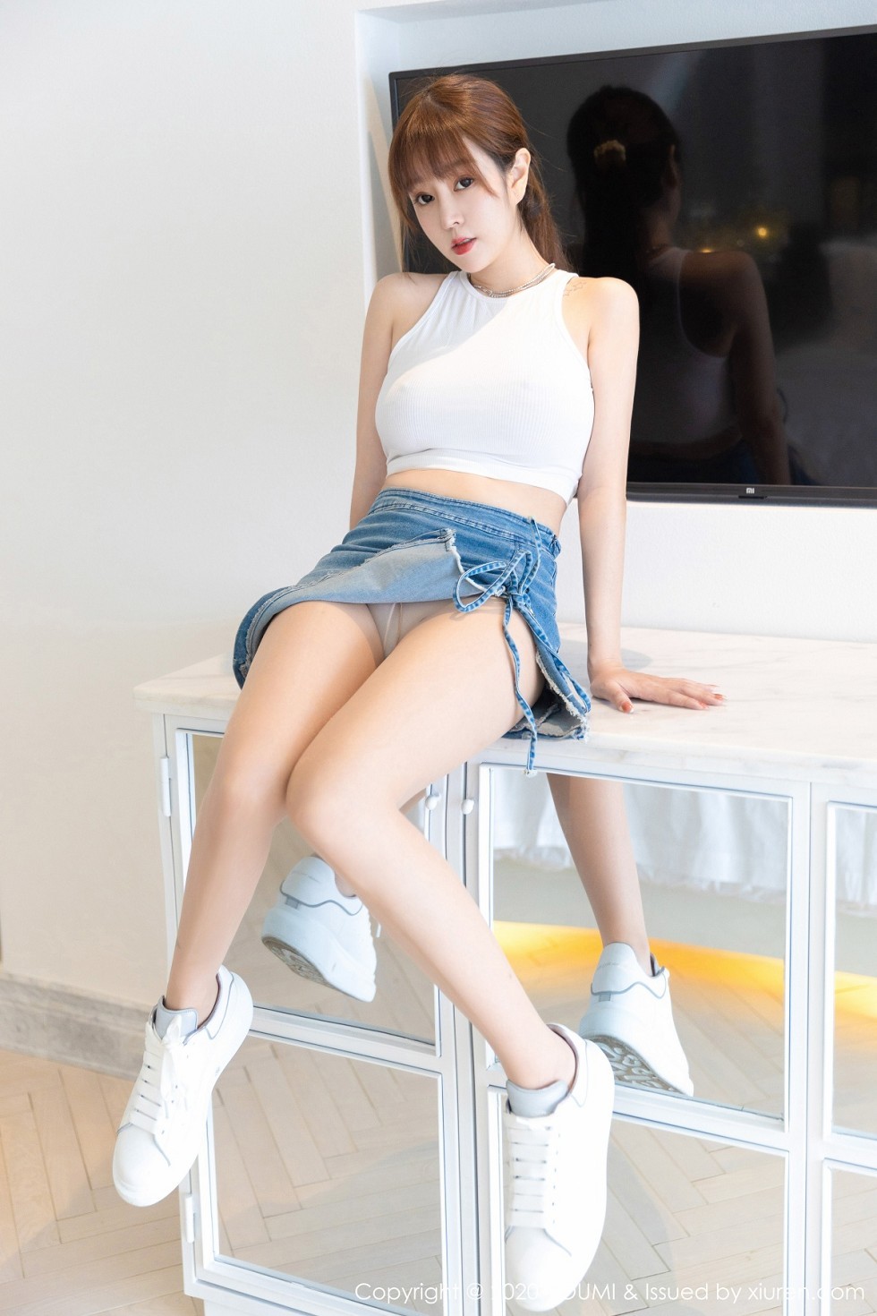 [HuaYang花漾]Vol.270a_嫩模王雨纯性感白色内衣配牛仔短裙半脱秀火辣身材诱惑写真83P