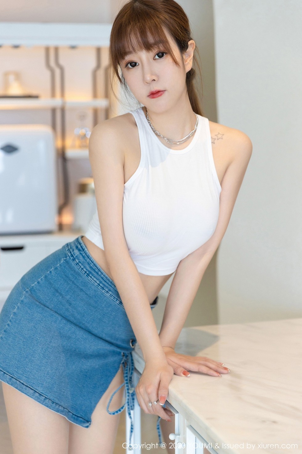 [HuaYang花漾]Vol.270a_嫩模王雨纯性感白色内衣配牛仔短裙半脱秀火辣身材诱惑写真83P