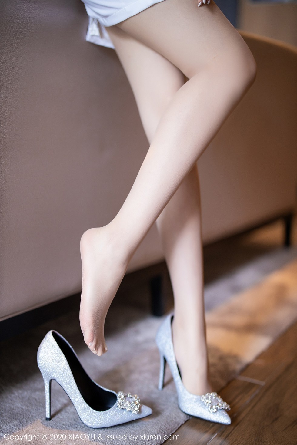 [XiaoYu画语界]Vol.340_女神芝芝Booty阳朔旅拍性感豹纹内衣配肉丝裤袜诱惑写真53P